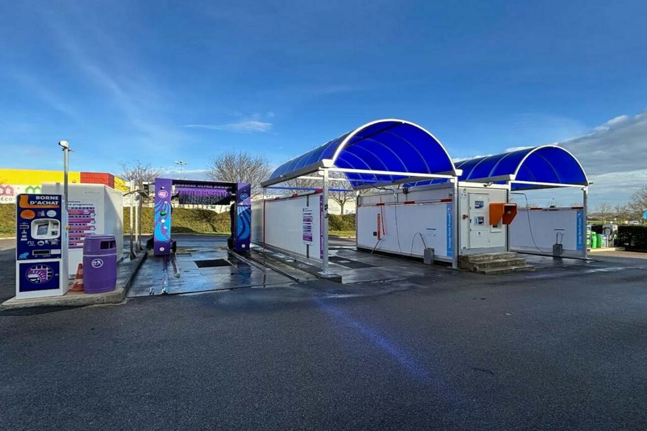 Éléphant Bleu de Viry-Noureuil