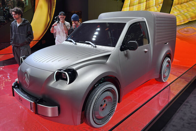 D&eacute;couvrez en exclusivit&eacute; toutes les actus du Mondial de l'Auto. &copy;JA