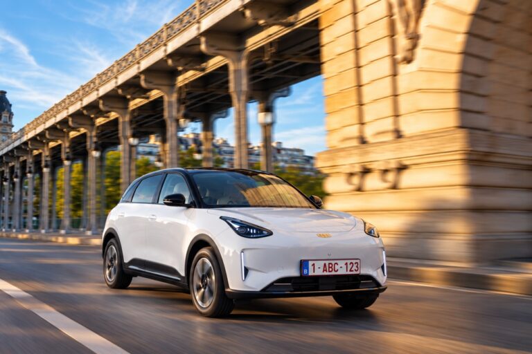 Essai Geely E2 : une sobriété à toute épreuve