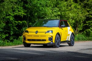 Dopés par les aides, les véhicules électriques battent des records 