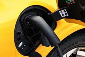 Renault et EDF ouvrent la voie au V2G en France