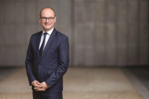 Sébastien Martin, ministre de l’Industrie : "Nous sommes prêts à discuter de 2035, mais contre une vraie préférence européenne"
