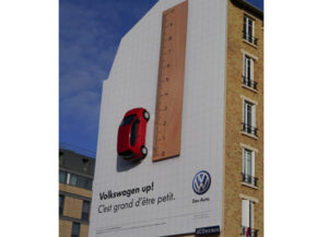Volkswagen fait grimper sa Up! au mur