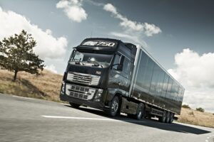 Volvo Trucks a repris la route