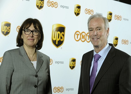 Marie-Christine Lombard et Scott Davis, respectivement pdg de TNT Express et d'UPS.