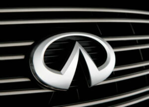 Infiniti investit l