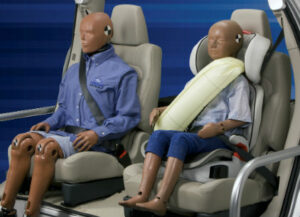 Une ceinture avec airbag sur la future Mondeo