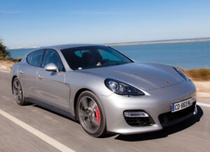 Cayenne et Panamera GTS : Plus que du Grand Tourisme