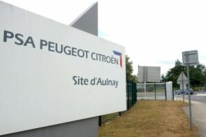 Secafi remet en cause la stratégie de PSA