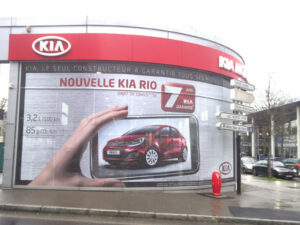 Kia nomme à tour de bras