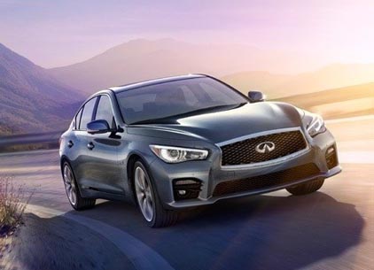 L Infiniti Q50 se montre