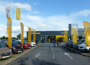 Rousseau inaugure sa nouvelle concession Opel