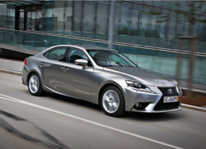 Lexus IS 300h : Pour changer les habitudes