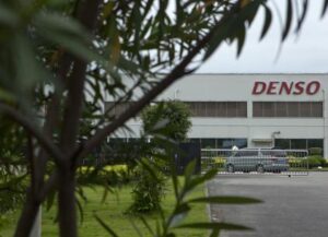 Denso et Sharp vont faire route commune