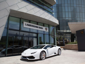 Lamborghini fonce sur Bakou !