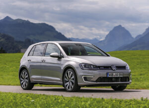 Volkswagen Golf GTE : Première de cordée