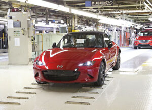Mazda lance la production du MX-5