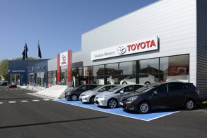 Le groupe Vauban inaugure Toyota Argenteuil