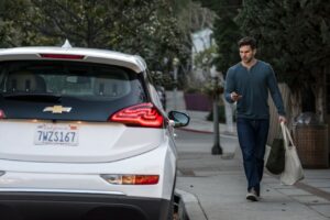 Maven accueille la Bolt EV à Los Angeles