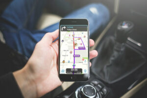 Waze intègre le consortium Smart Device Link