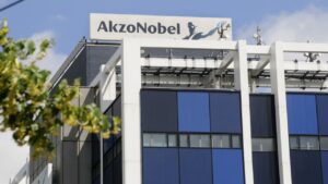 Akzo Nobel repousse une nouvelle offre hostile de PPG