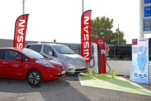 Nissan remet à niveau ses bornes de recharge VE