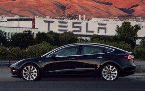 Une perte de 700 millions au premier trimestre pour Tesla