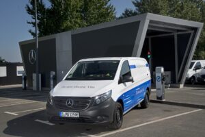Amazon Allemagne choisit des Mercedes électriques pour ses livraisons
