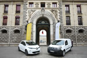 Renault et PSA vont annoncer une offre d