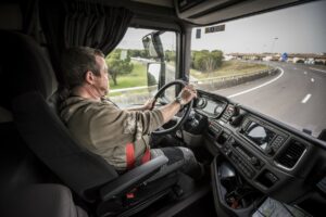 Poids lourds : des objectifs de CO2 démesurés ?