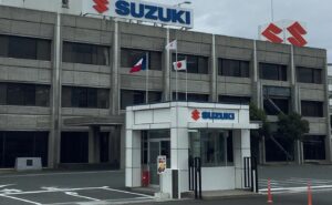 Suzuki trace sa route en Inde