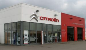 Les agents Citroën forment leurs futurs vendeurs