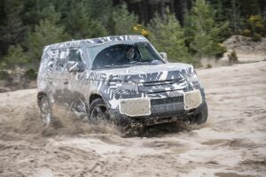 Land Rover peaufine le futur Defender