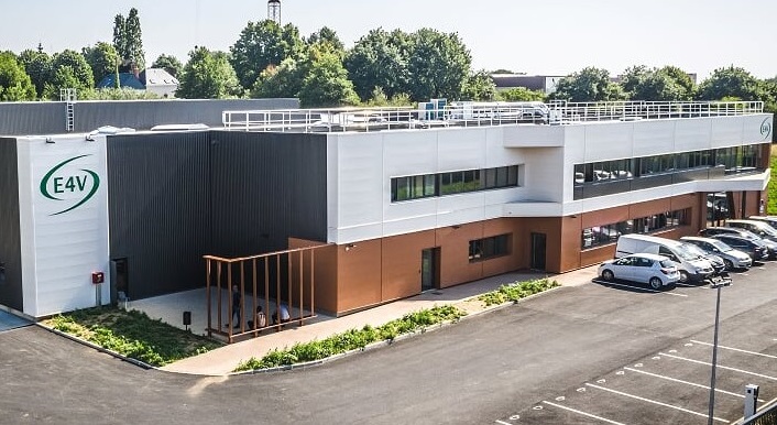E4V profite d'un site de 3 300 m², dont 2500 m² sont dédiés à l’atelier de production.