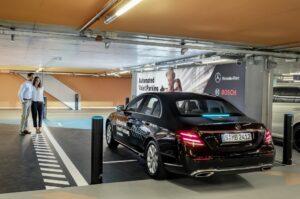 Le Valet Parking de Daimler et Bosch reçoit son permis