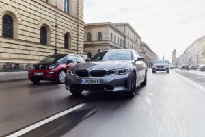 BMW sécurise ses approvisionnements pour les batteries