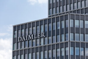 Près d’un milliard d’euros réclamé à Daimler par des investisseurs