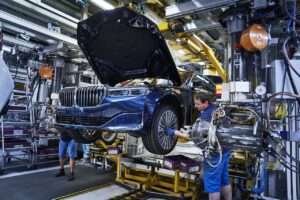 BMW réduit de moitié sa capacité de production mondiale