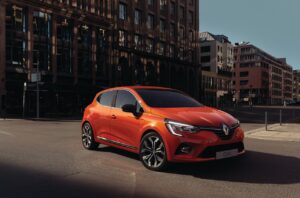 Europe : la Clio détrône la Golf en février 2020