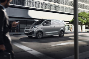 Peugeot lance son offensive électrique dans l’utilitaire avec l’e-Expert