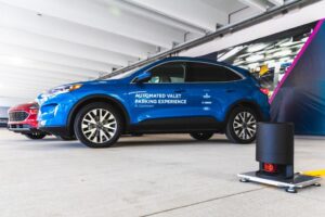 Ford et Bosch expérimentent le stationnement autonome