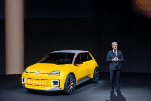 Renault : une perte historique de 8 milliards d
