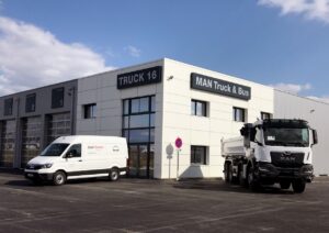 Le groupe Phelippeau ouvre un site MAN en Charente